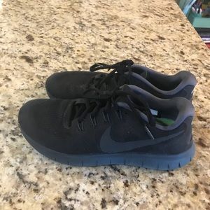 Men’s Nike Free RN running shoes